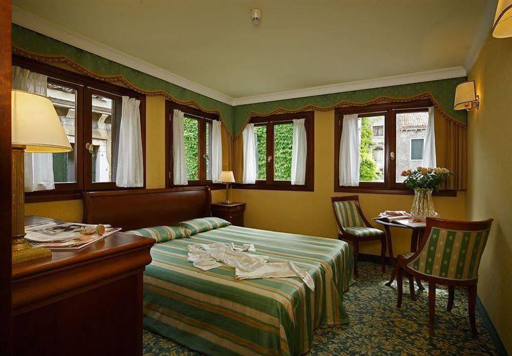 Hotel Anastasia Венеция Екстериор снимка