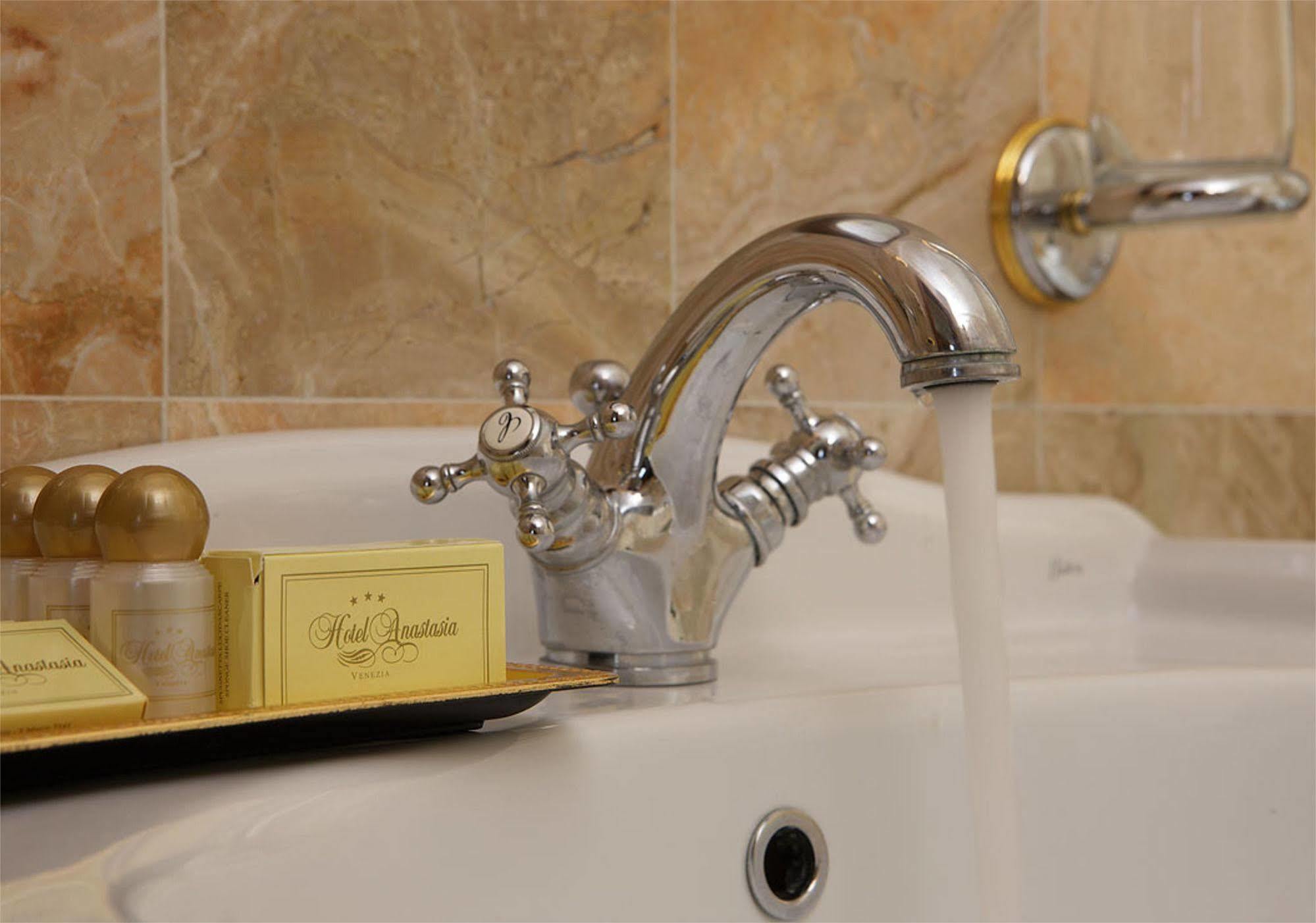 Hotel Anastasia Венеция Екстериор снимка